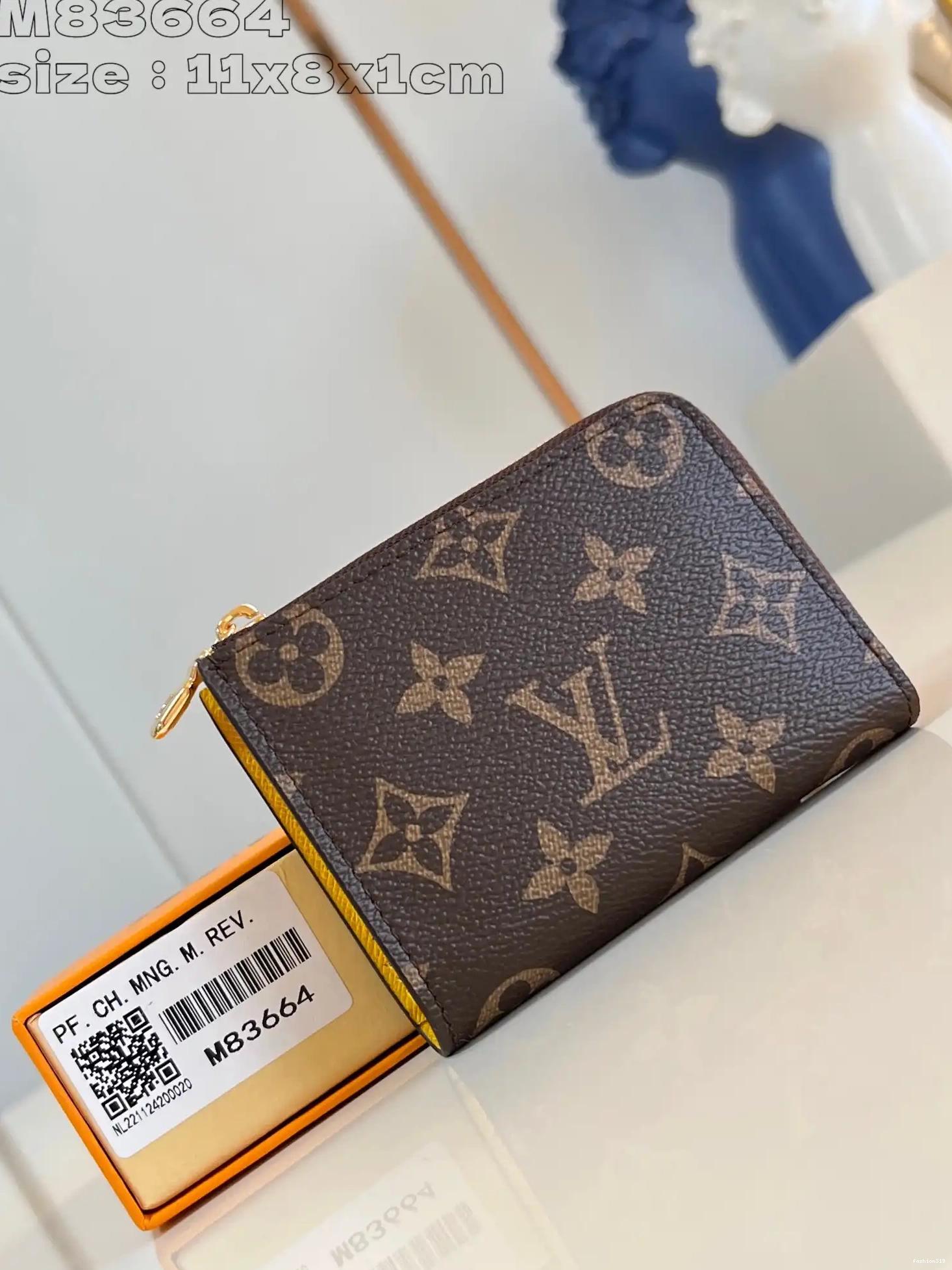 Compact Wallet-11*8.5*1.5CM Vuitton Noa Louis 0331